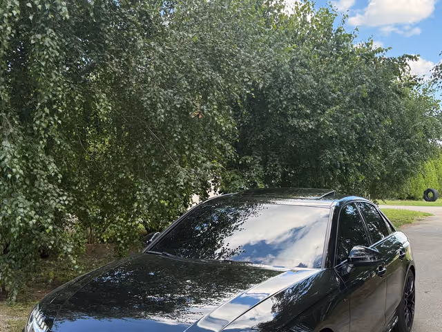 Audi A4 - фото 4