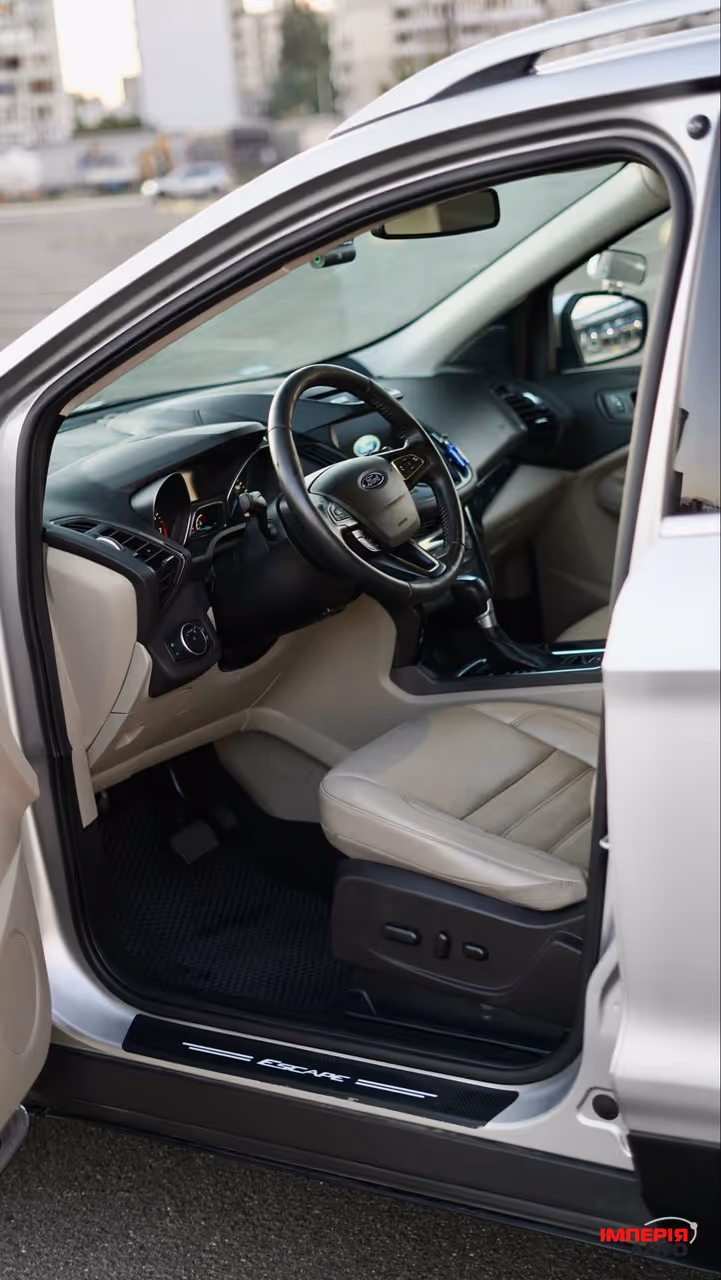 Ford Escape - фото 45