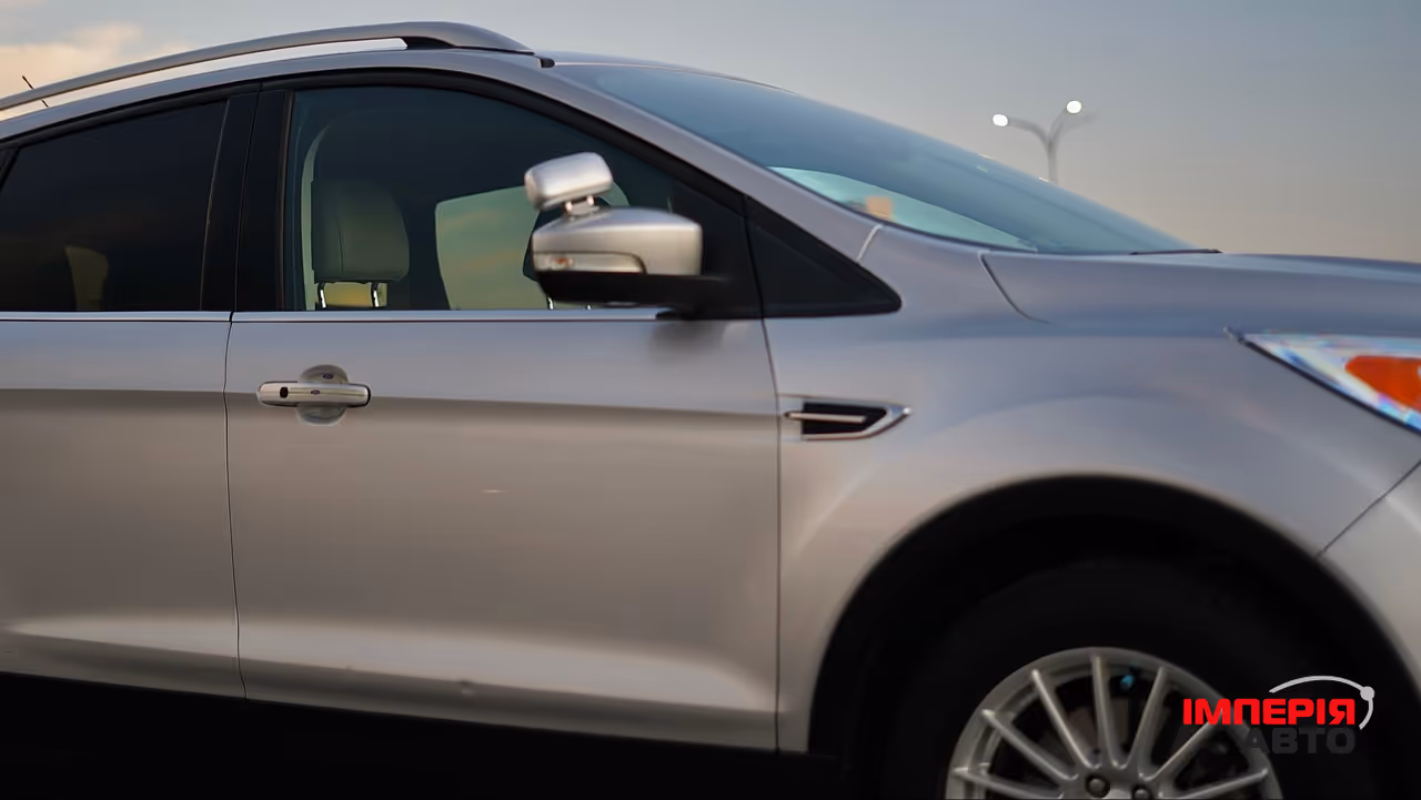 Ford Escape - фото 9