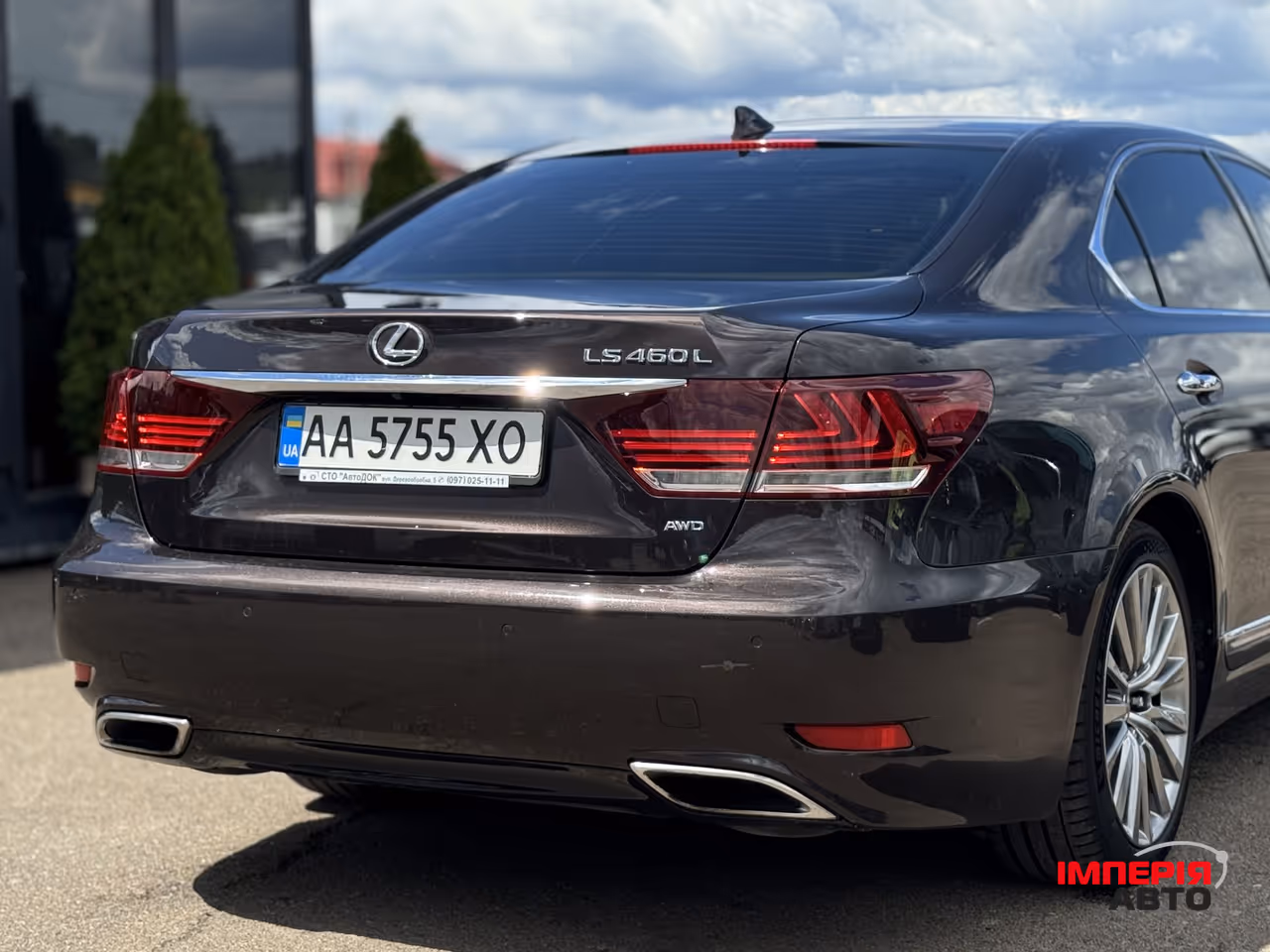 Lexus LS - фото 12