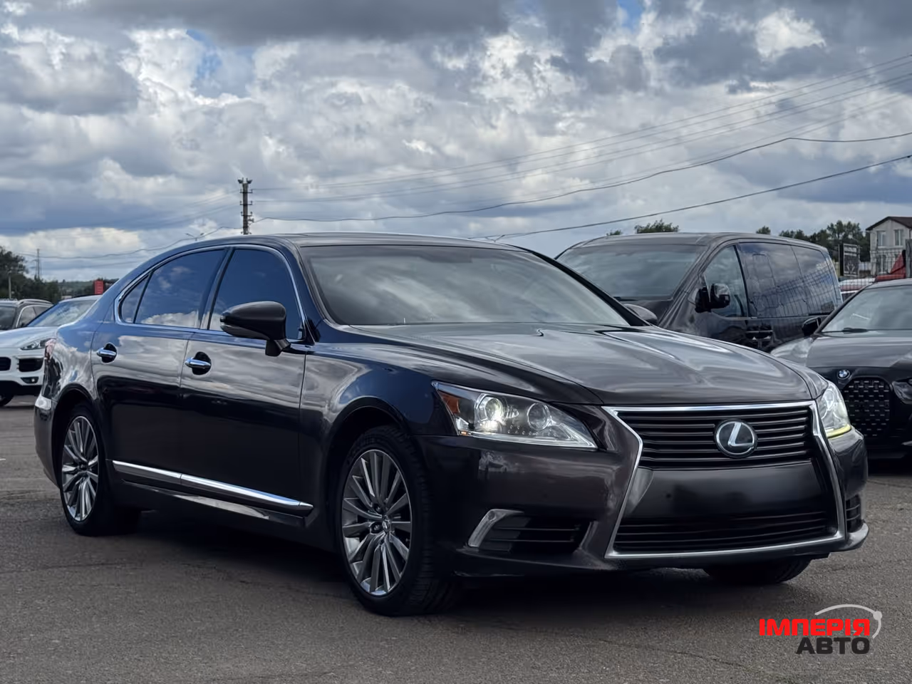 Lexus LS - фото 4