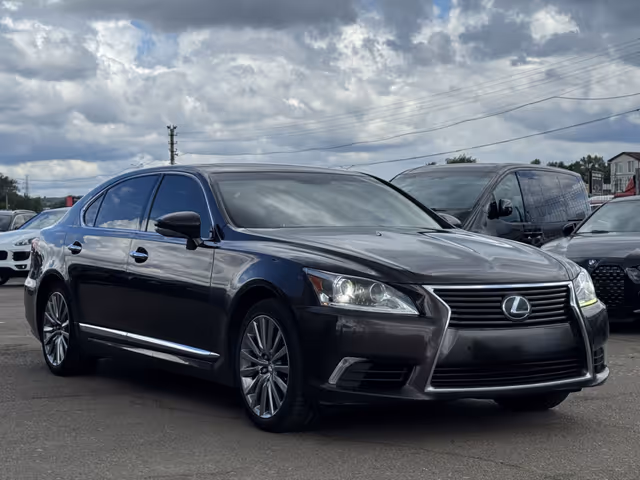 Lexus LS - фото 4
