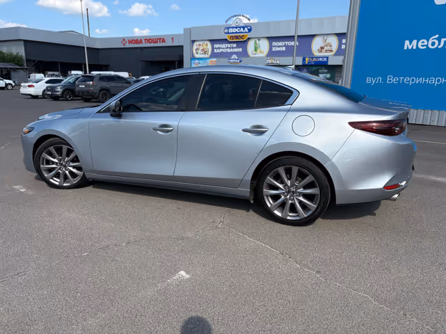 Mazda 3 - фото 5