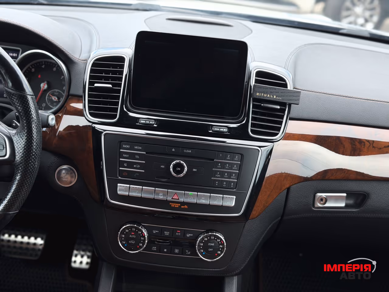 Mercedes-Benz GLE Coupe - фото 16