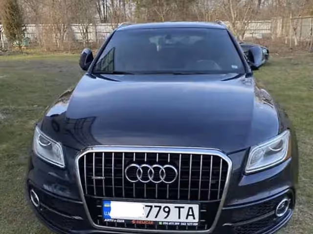 Audi Q5 - фото 1
