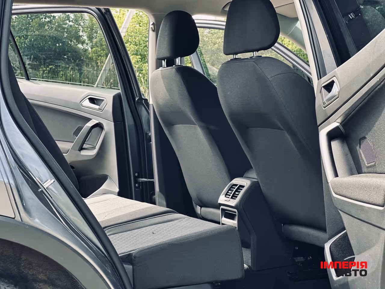 Volkswagen Tiguan - фото 17