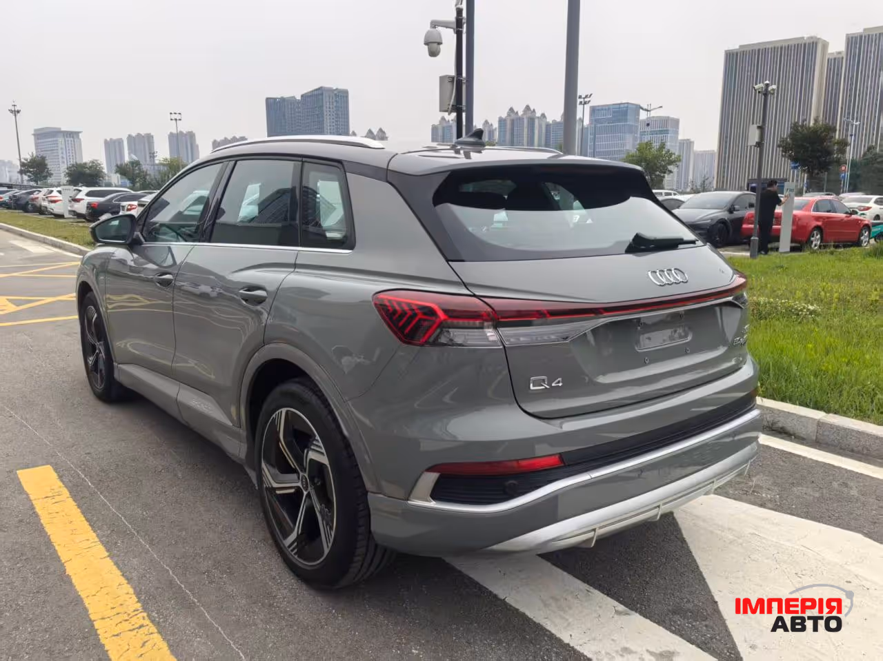 Audi Q4 e-tron - фото 15