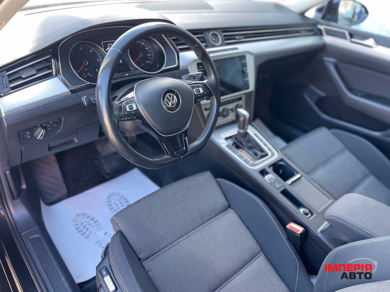 Volkswagen Passat - фото 19