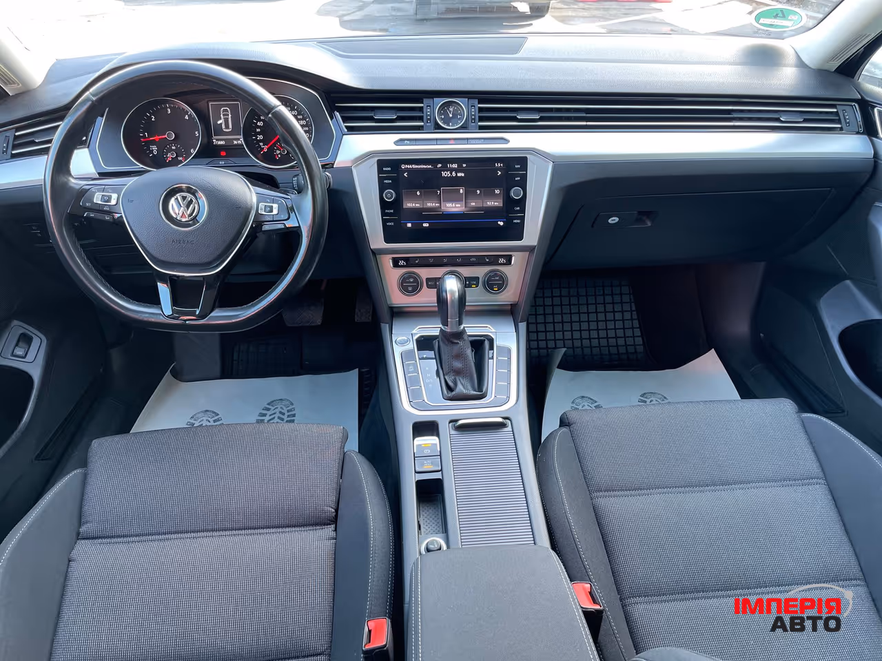 Volkswagen Passat - фото 3