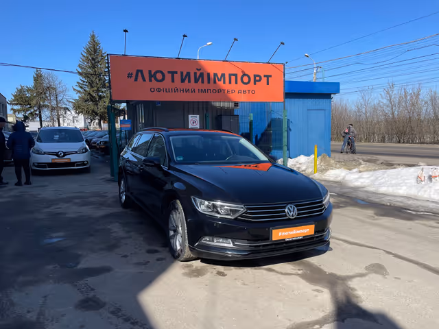 Volkswagen Passat - фото 1