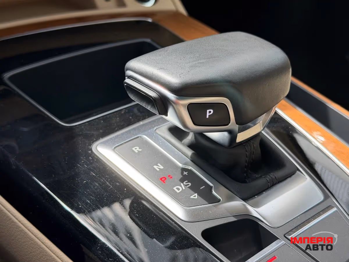 Audi Q5 - фото 11