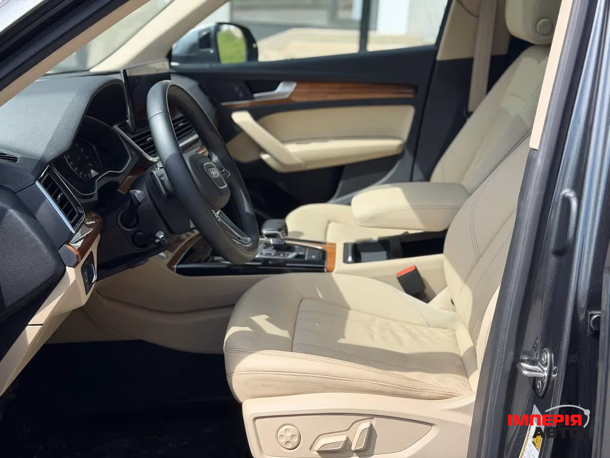 Audi Q5 - фото 10