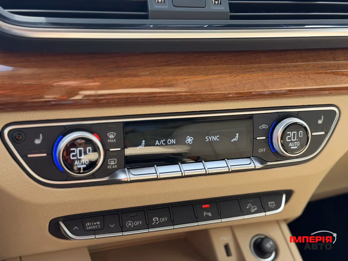 Audi Q5 - фото 12