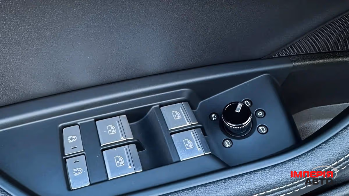 Audi e-tron S - фото 15