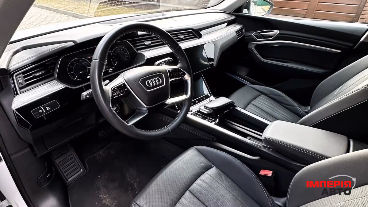 Audi e-tron S - фото 9
