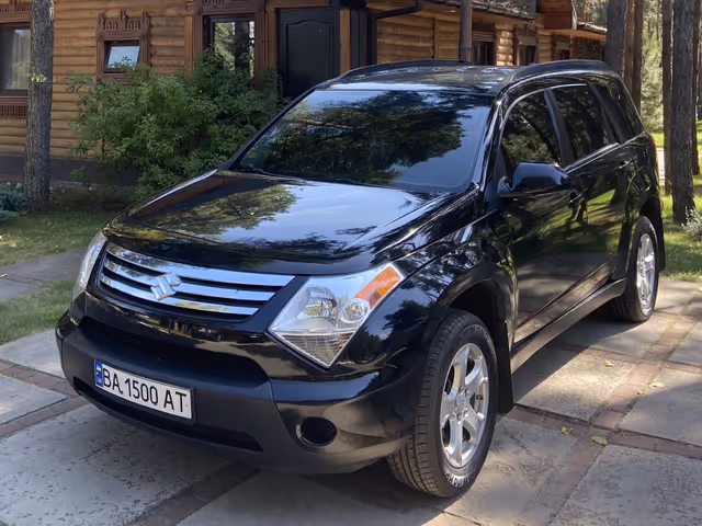 Suzuki XL7 - фото 1