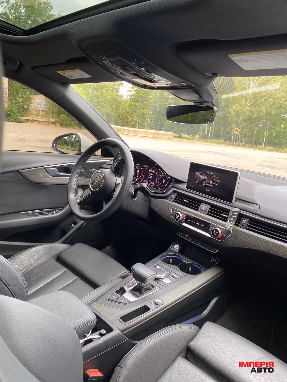 Audi A4 - фото 12