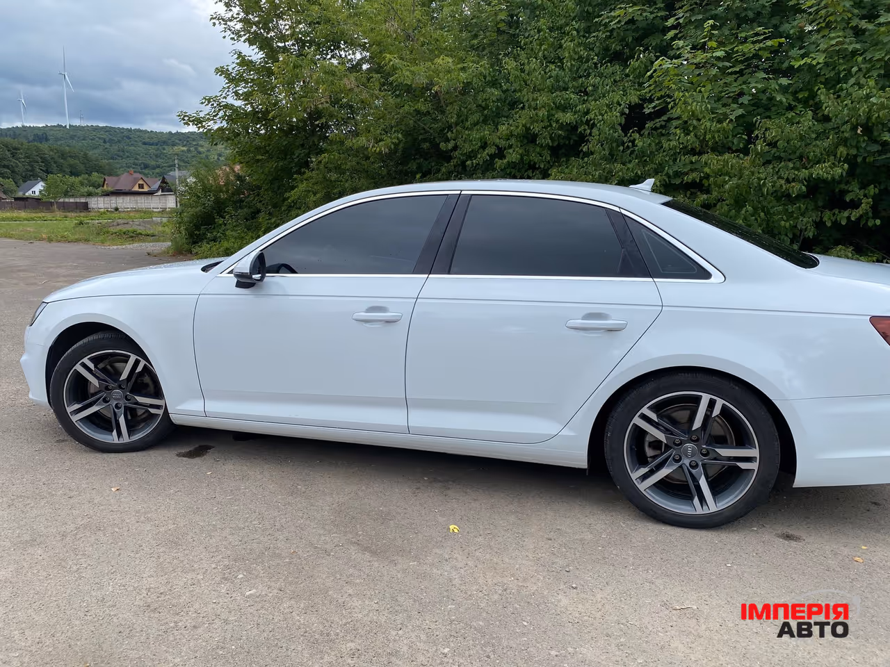 Audi A4 - фото 6