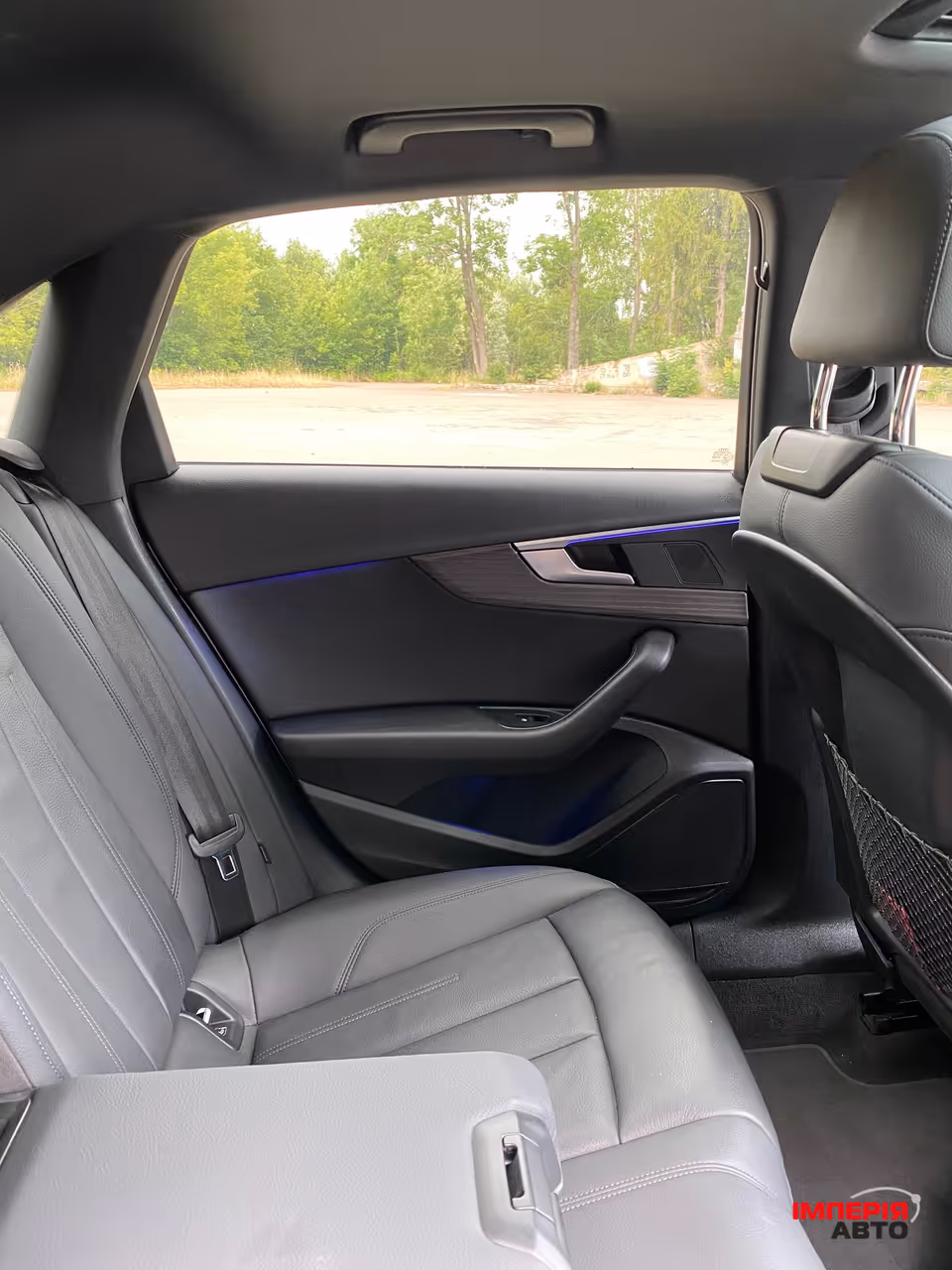Audi A4 - фото 22