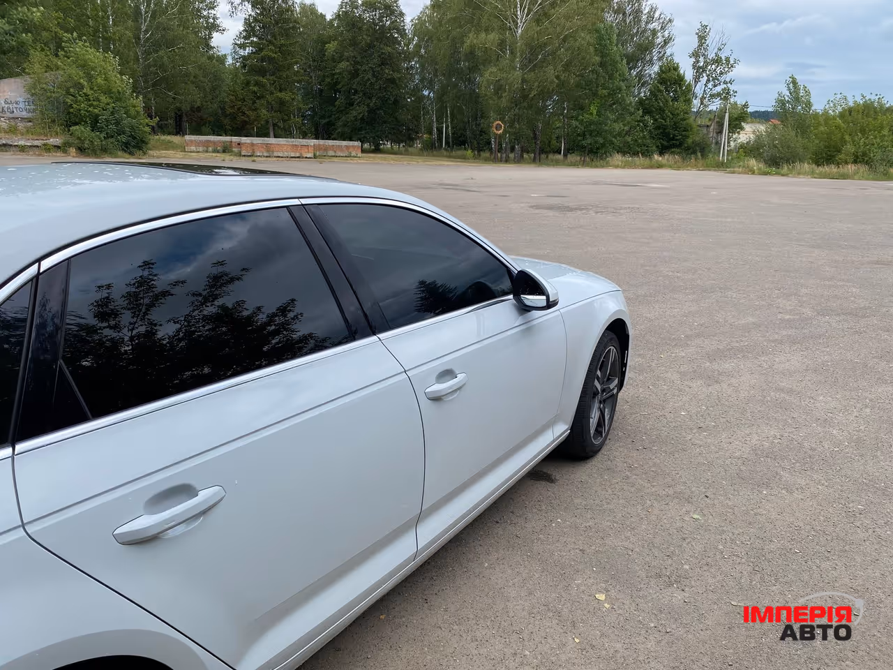 Audi A4 - фото 5
