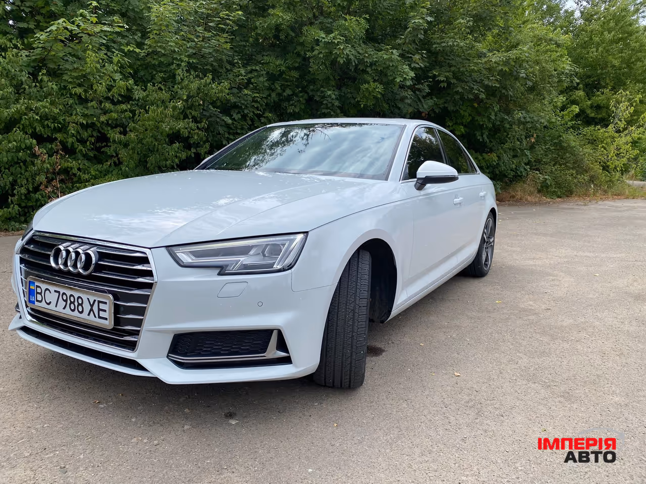 Audi A4 - фото 3