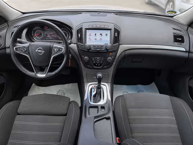Opel Insignia - фото 3
