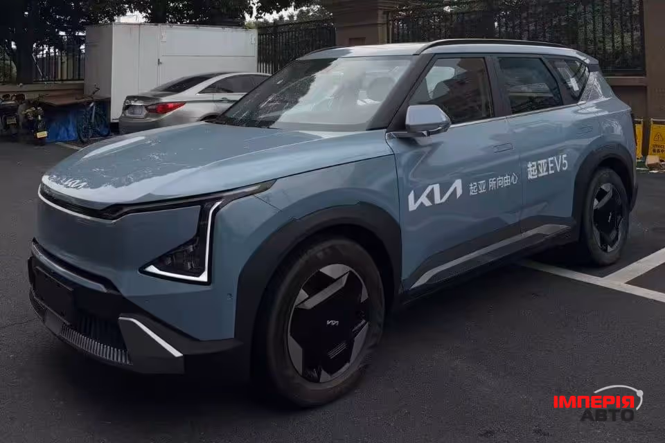 Kia EV5 - фото 1