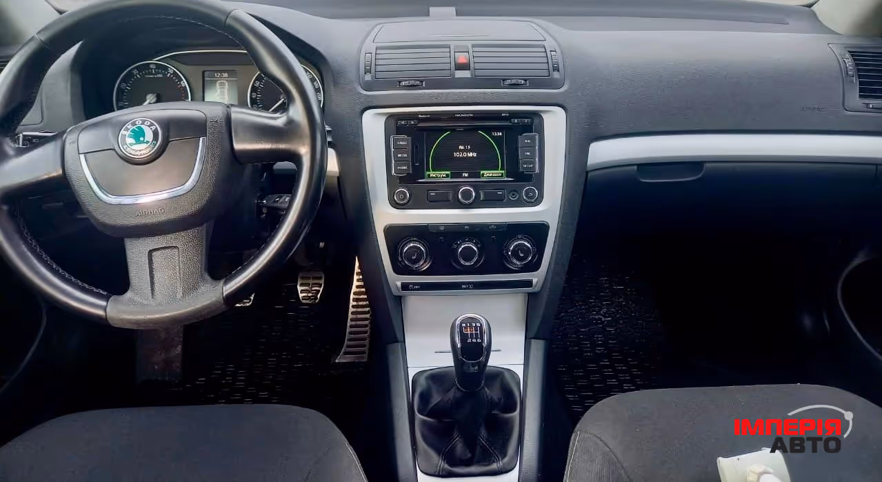 Skoda Octavia - фото 16