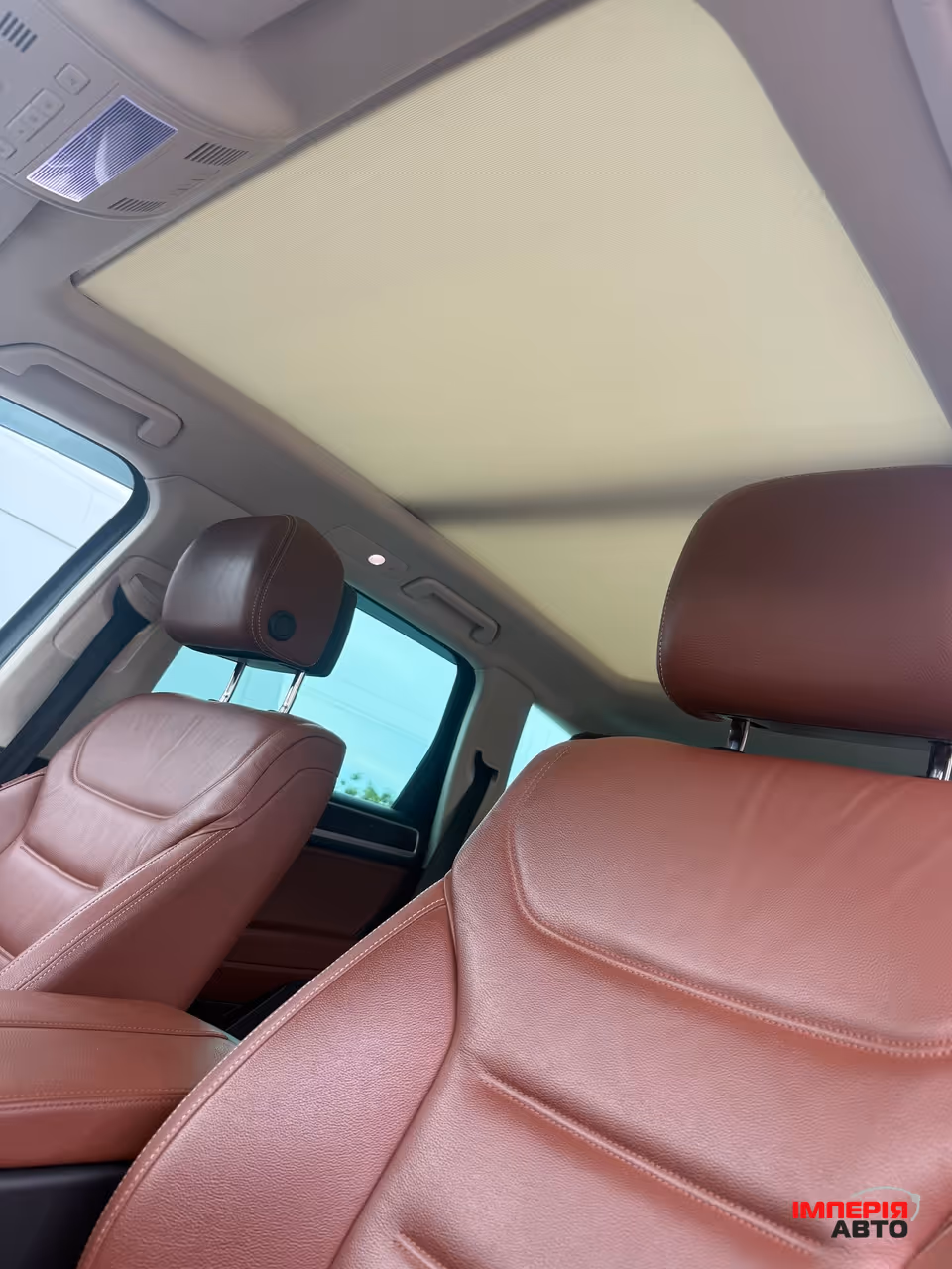 Volkswagen Touareg - фото 16