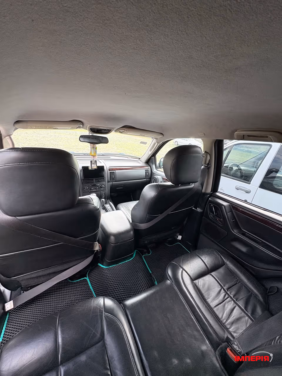 Jeep Grand Cherokee - фото 12