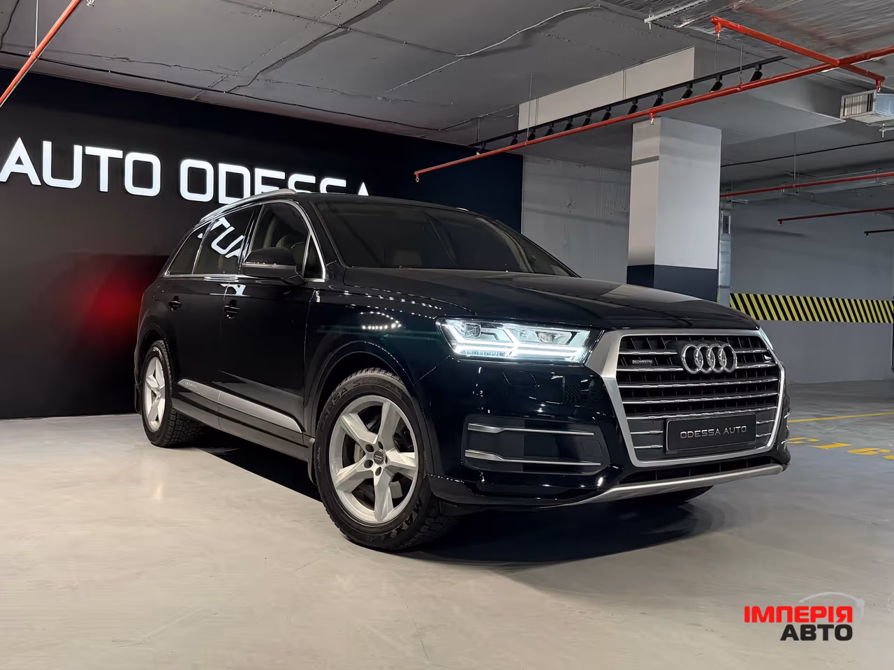 Audi Q7 - фото 5