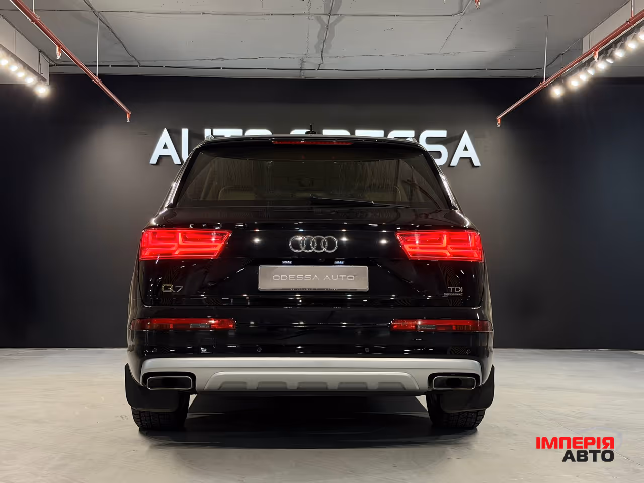 Audi Q7 - фото 10