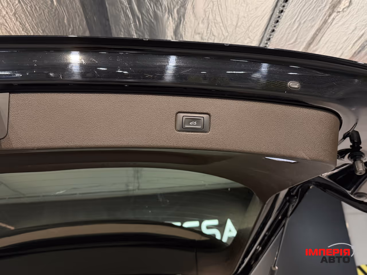 Audi Q7 - фото 25