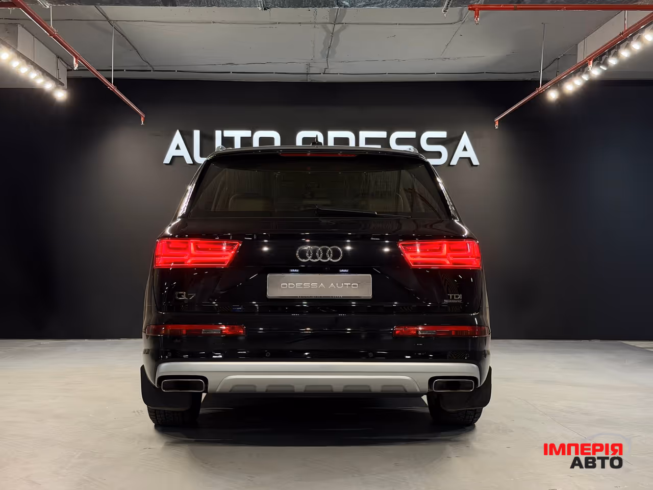 Audi Q7 - фото 9