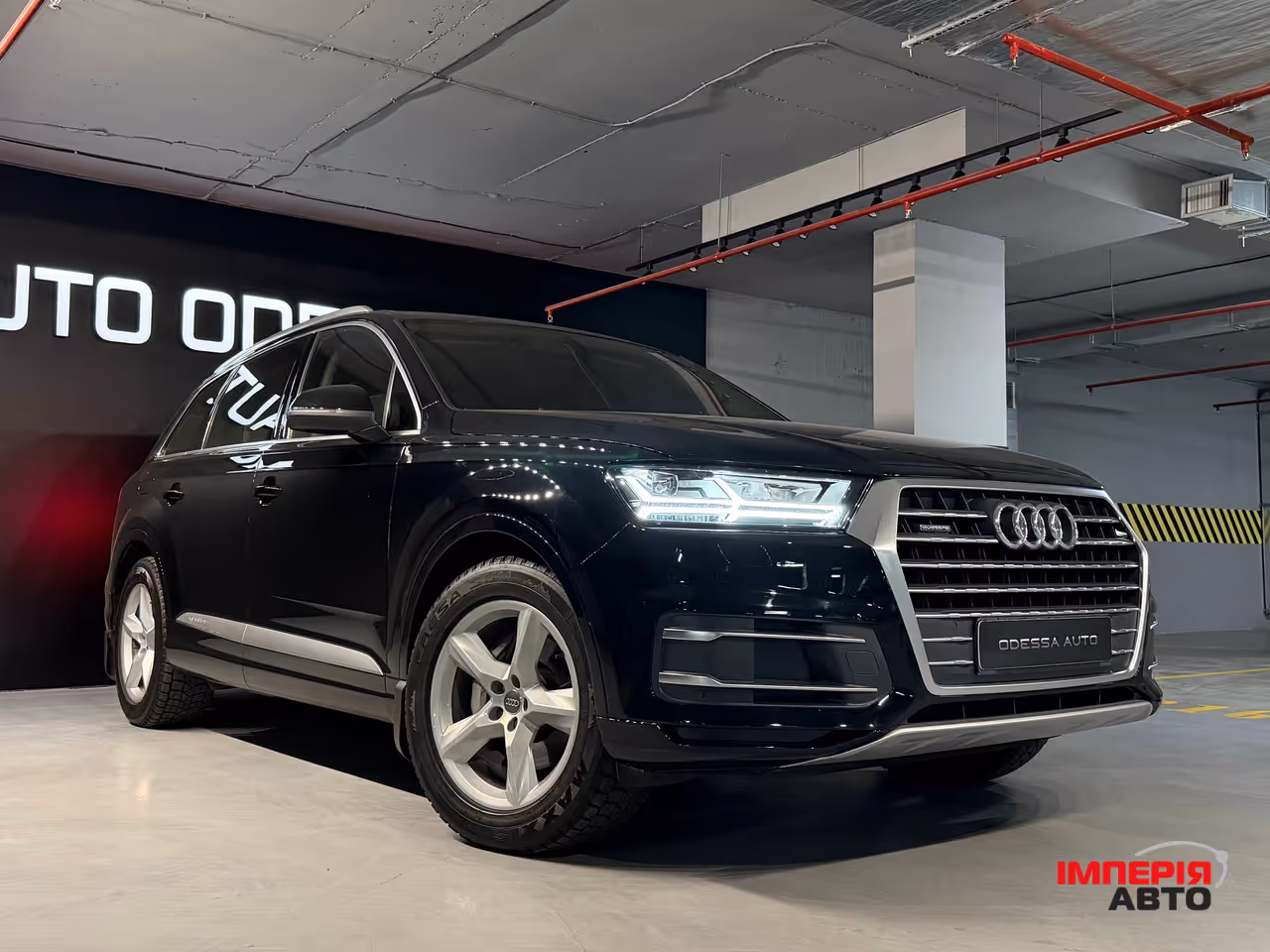 Audi Q7 - фото 4