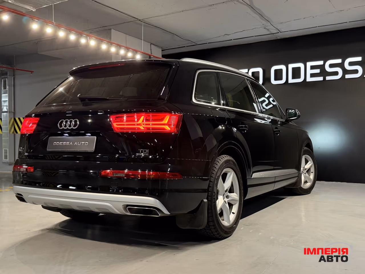 Audi Q7 - фото 13