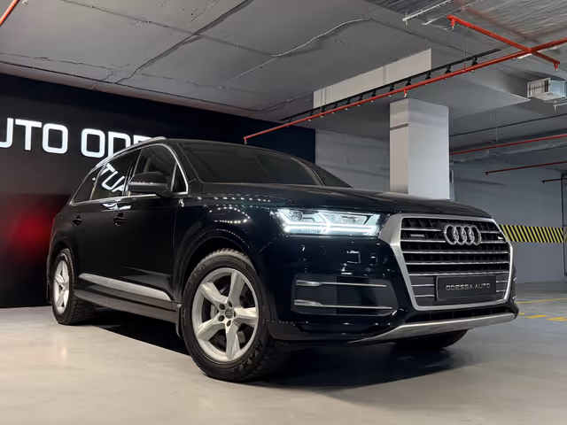 Audi Q7 - фото 4