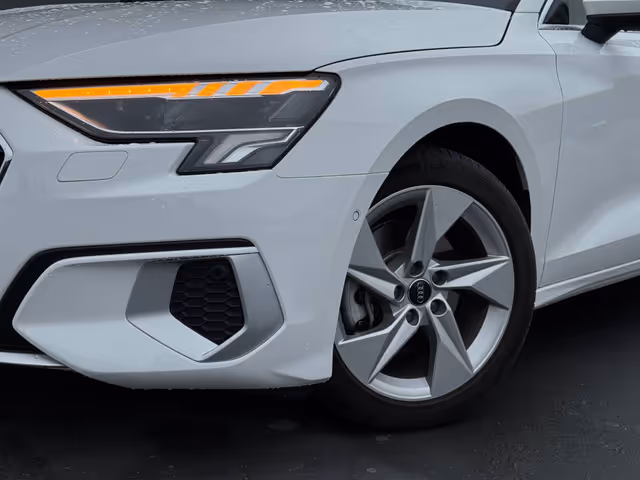 Audi A3 - фото 2