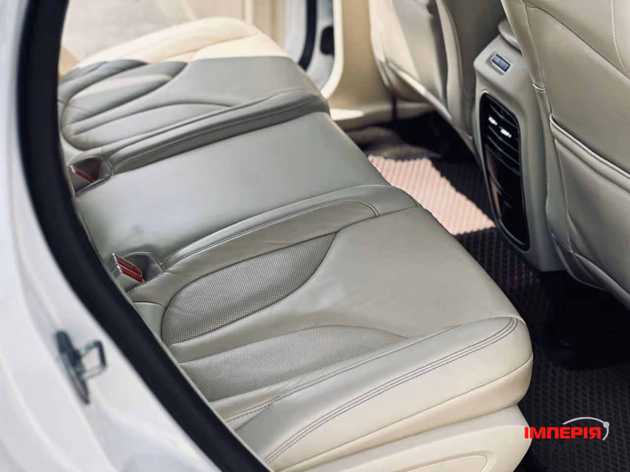 Lincoln MKC - фото 24