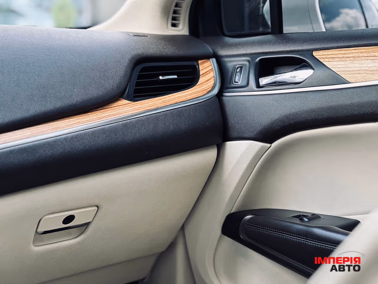 Lincoln MKC - фото 43