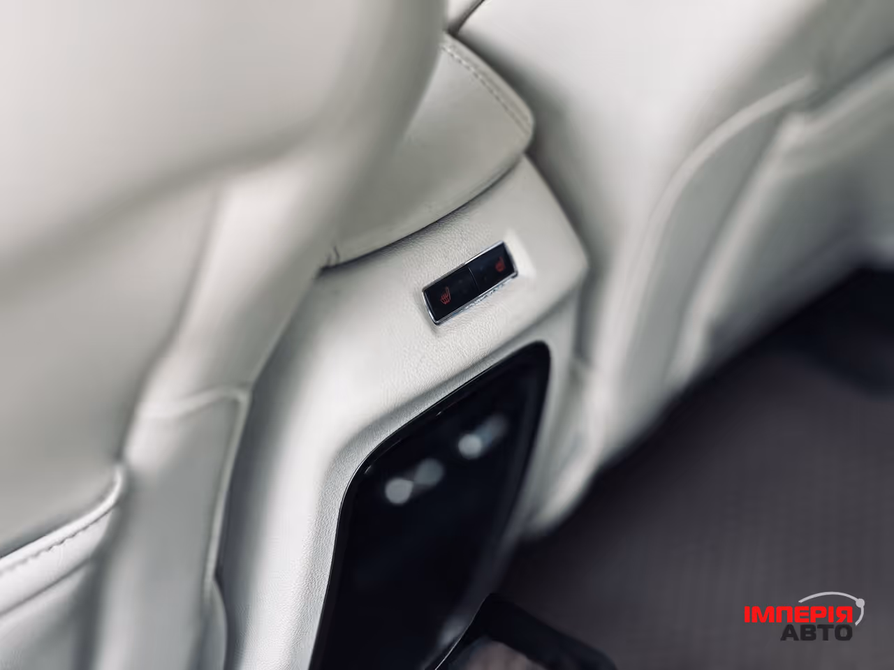 Lincoln MKC - фото 16