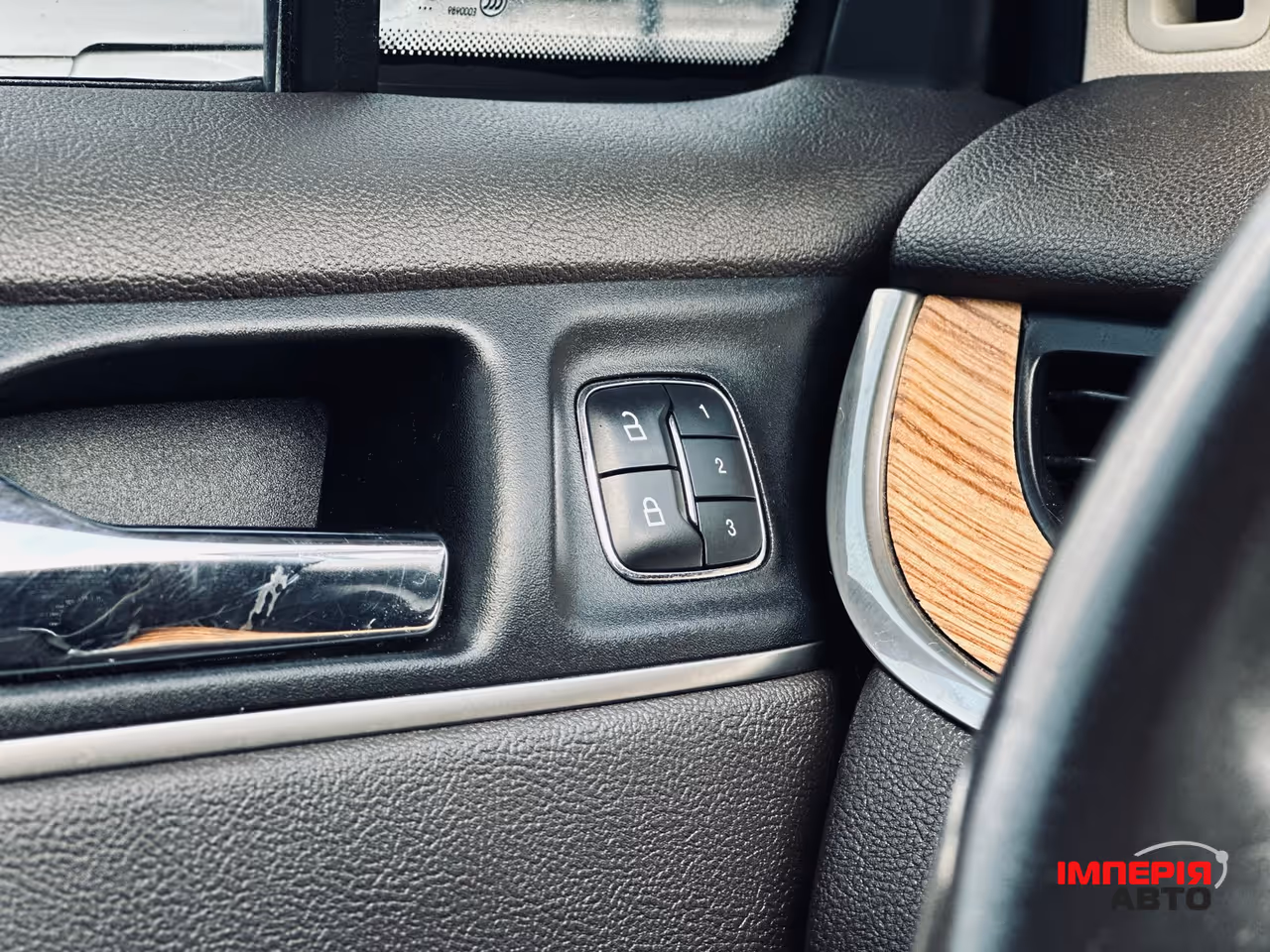 Lincoln MKC - фото 13