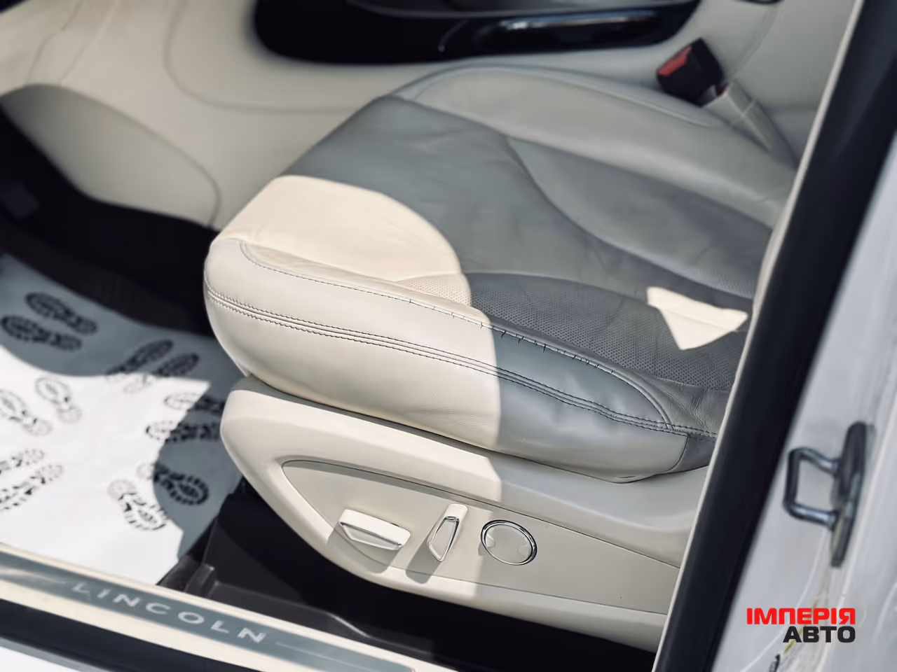 Lincoln MKC - фото 21