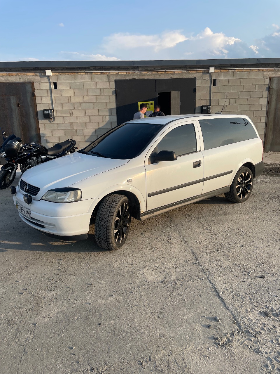 Opel Astra - фото 2