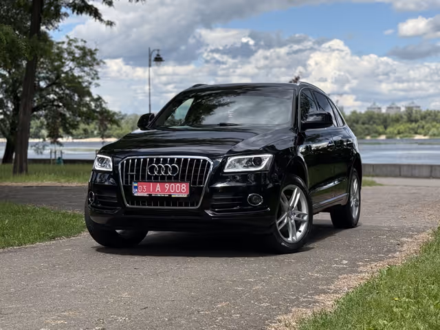 Audi Q5 - фото 1