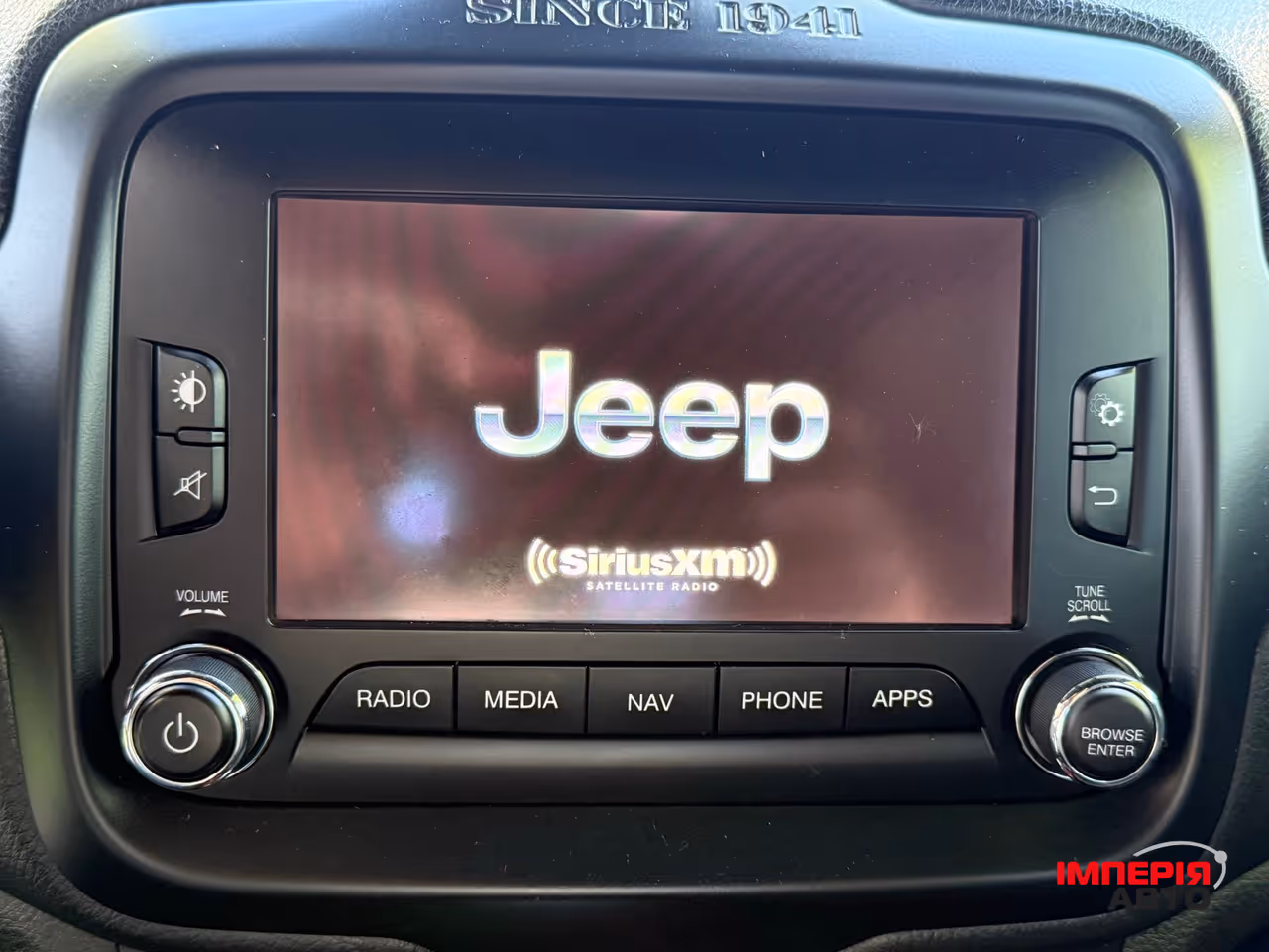 Jeep Renegade - фото 31