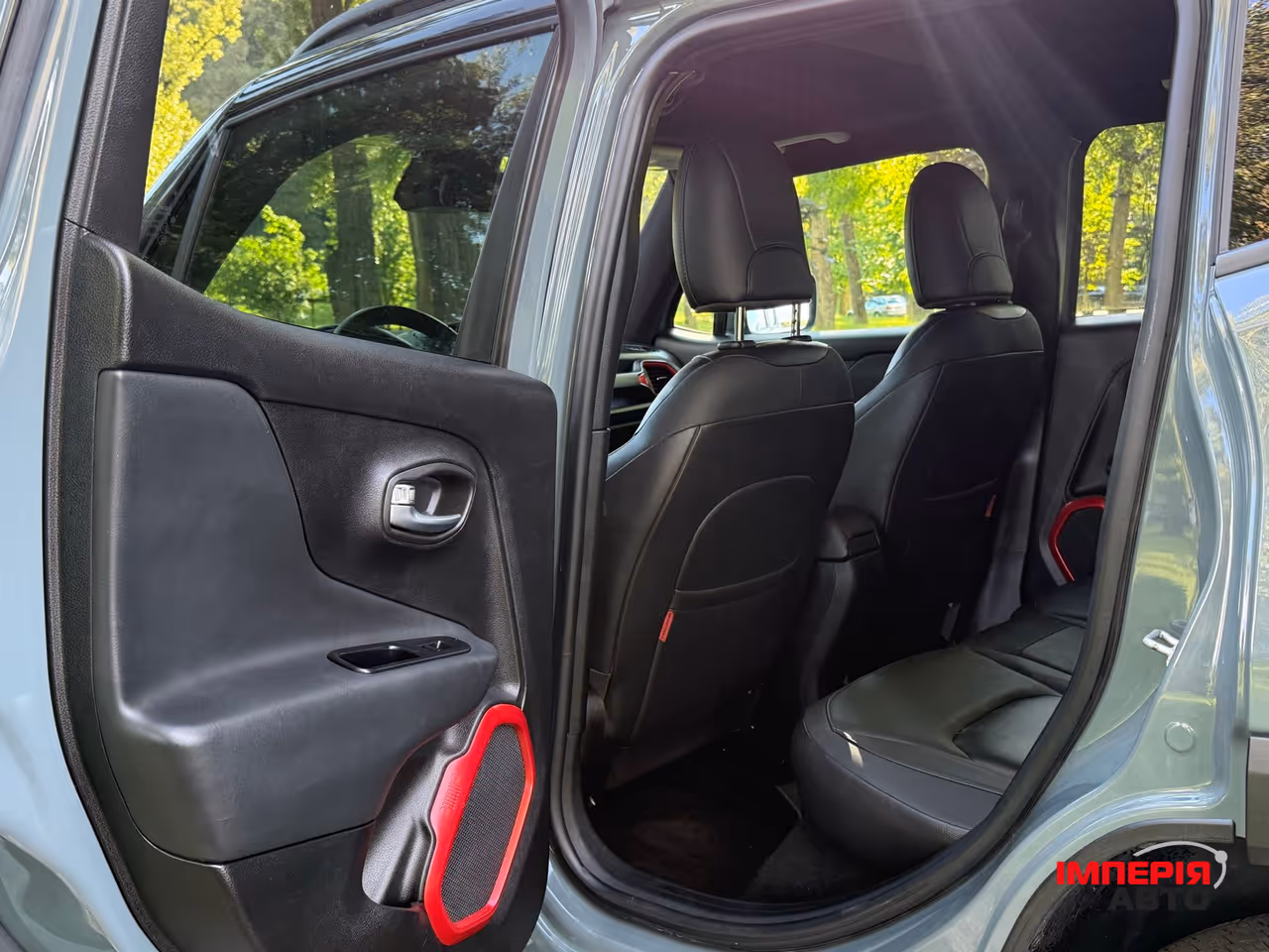Jeep Renegade - фото 39