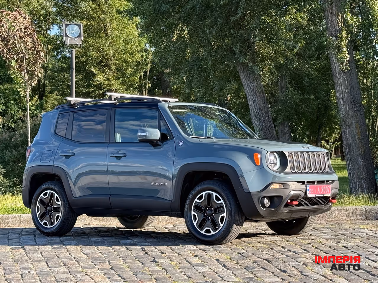 Jeep Renegade - фото 8