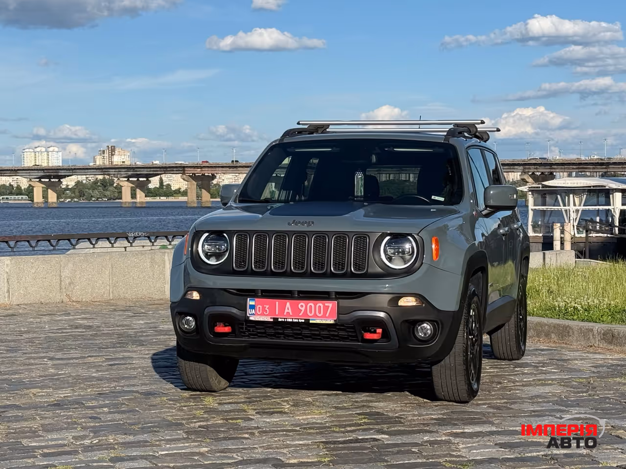 Jeep Renegade - фото 3