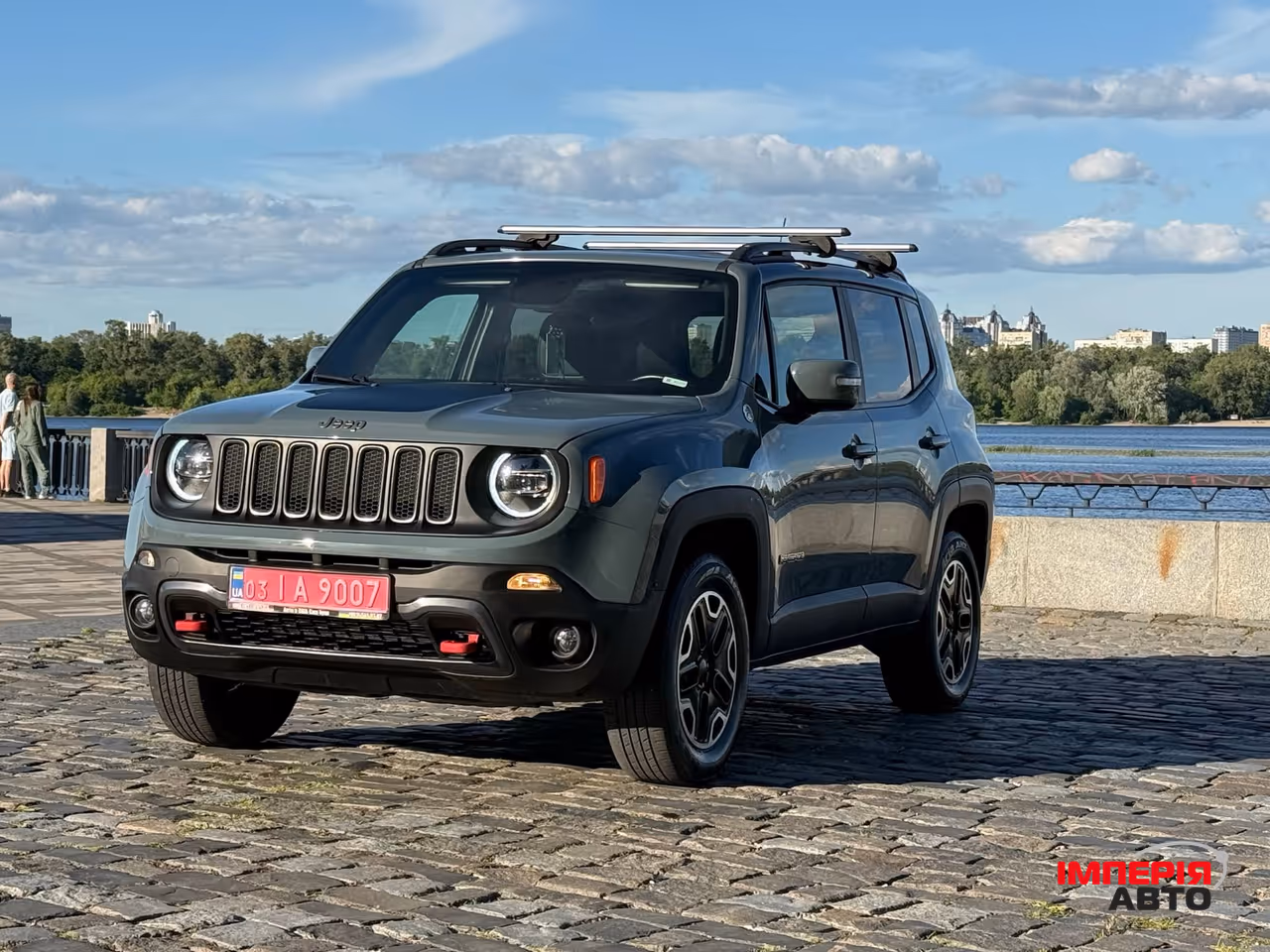 Jeep Renegade - фото 15